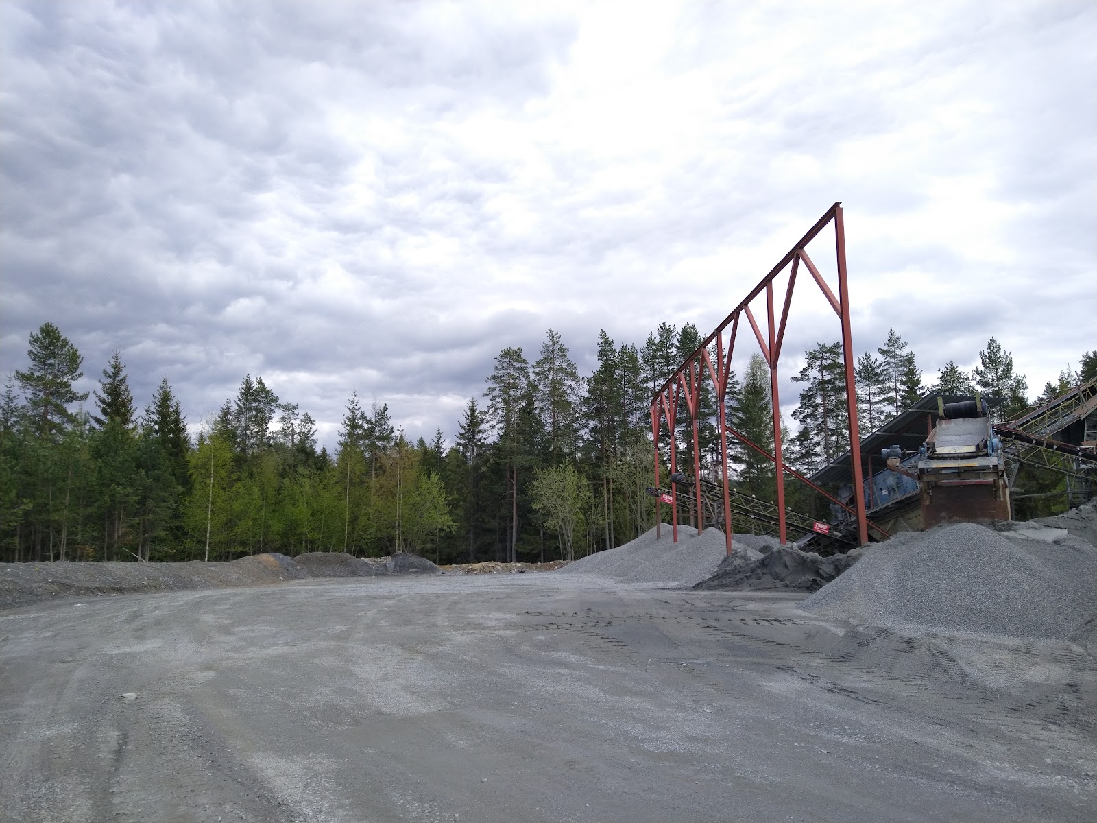DAMÅSEN PUKKVERK AS forsidebilde